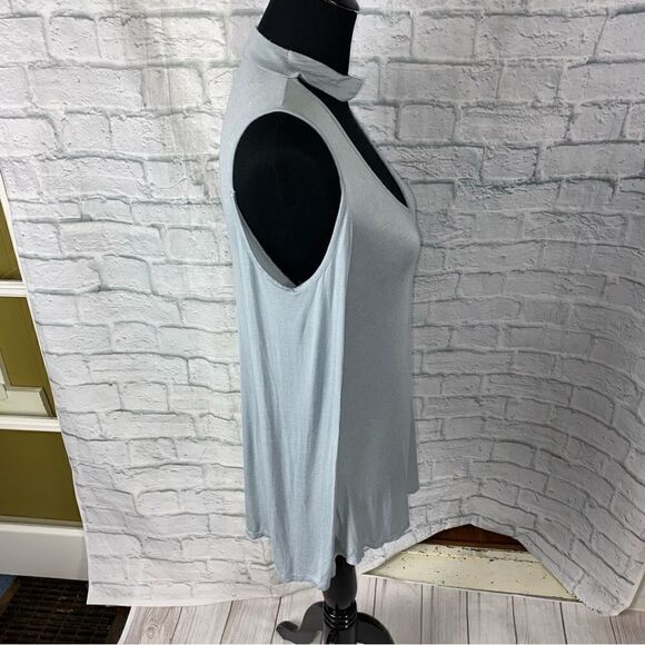 Andree by unit cold shoulder top sz medium - Picture 5 of 9